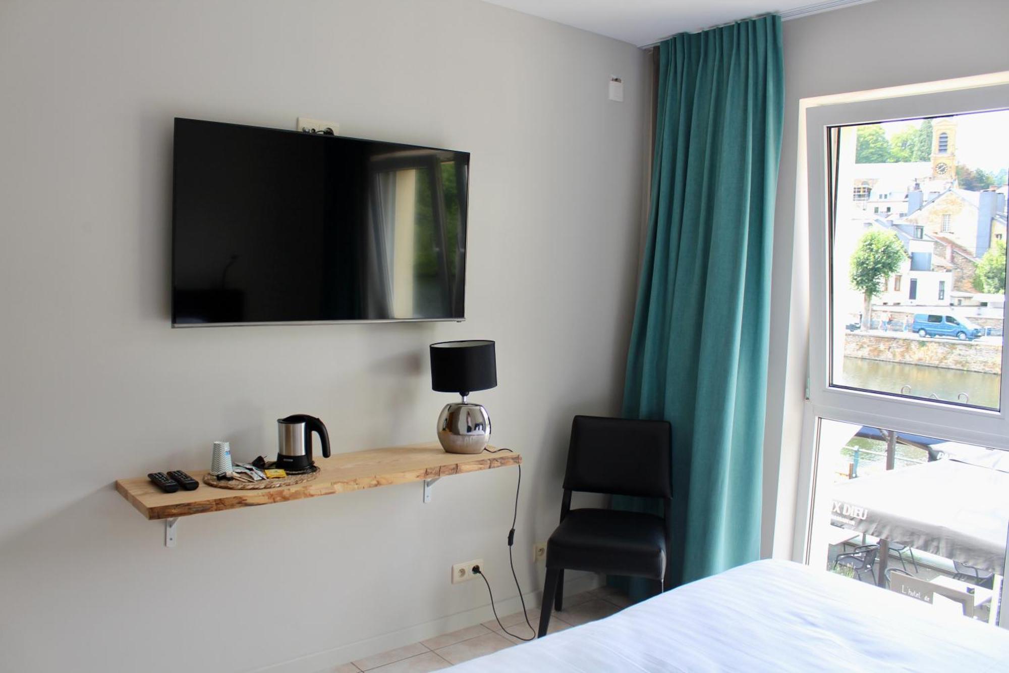 Hotel La Plage Бульон Экстерьер фото
